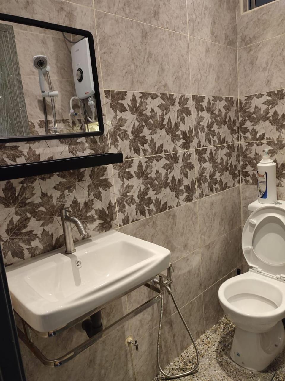 Adik Aisyah Muji Pistachio Homestay Cameron Highlands Tanah Rata Kültér fotó